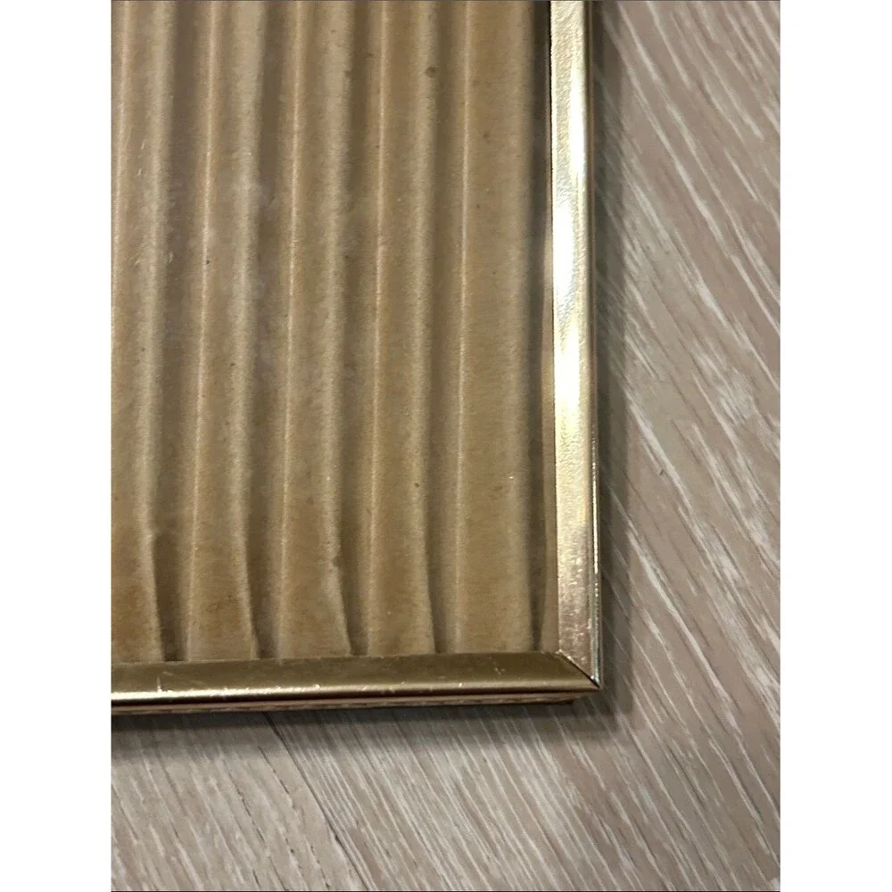 Vintage Gold Toned Decorative Picture Frame - Home Accents 5x7